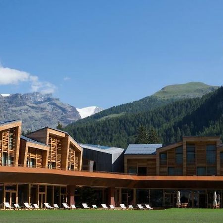 Aethos Monterosa Hotell Champoluc Eksteriør bilde